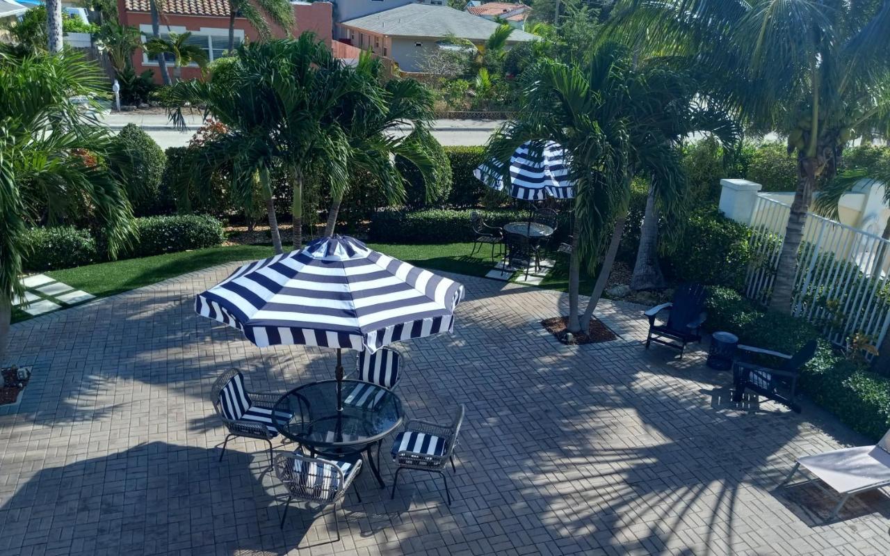 Capri Inn & Apartments Lake Worth Beach Exterior photo